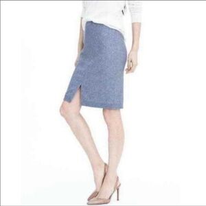 Banana Republic Wool Pencil Skirt Size 0P.  New without tags